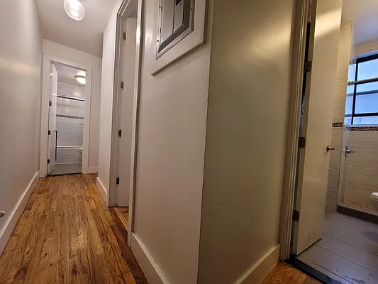 Rented by Lodger Corp | media 18