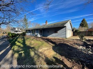 810 SE 86th Ave, Portland, OR 97216