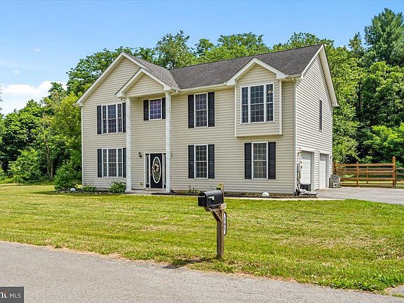3rd image of 161 Sharons Ln