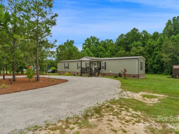 1569 Macedonia Angelus Rd, Jefferson, SC 29718