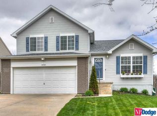 14460 Reynolds St, Bennington, NE 68007