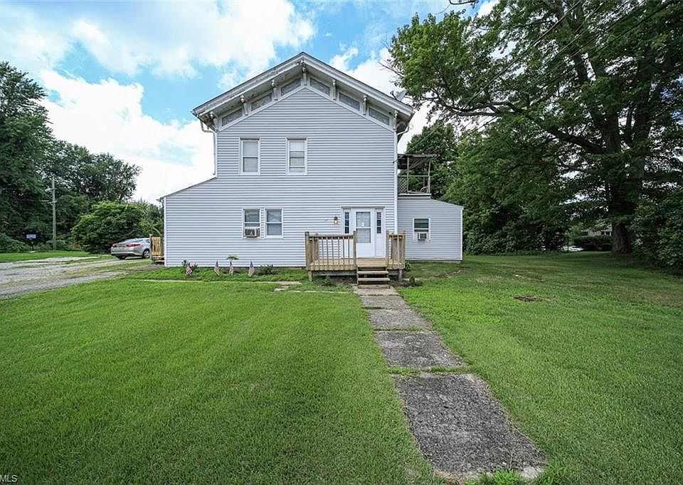 1st image of 879 W Main St #20