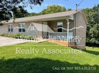 800 Kirk Ave #B, Lenoir City, TN 37771