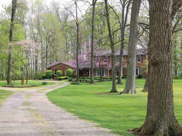 4811 E 100th Rd N, Bluffton, IN 46714