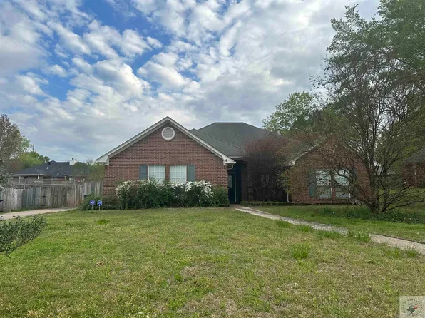 208 Boulder Ridge Cir, Texarkana, AR 71854