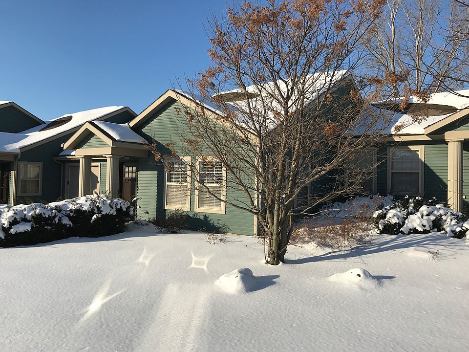 1st image of 2422 Carmen Ave