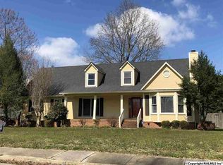 101 Season Ln, Huntsville, AL 35811