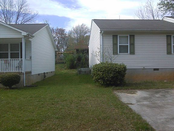 3rd image of 2000 Maywood St