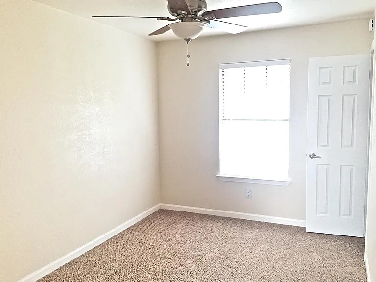 8400 Jamestown Dr #310 — Photo 8