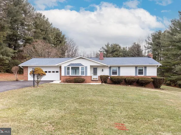 2507 Gillis Rd, Mount Airy, MD 21771