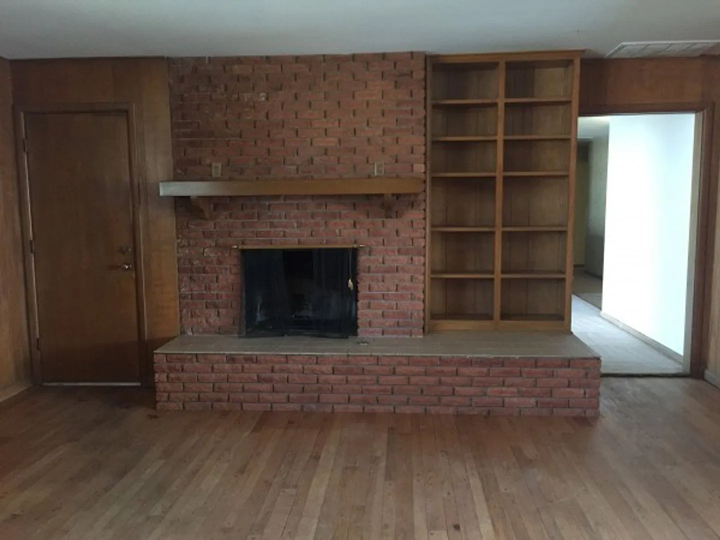 44.1 - 155 S. Ridge — Photo 3