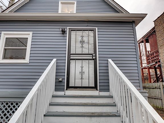 3rd image of 1150 N Parkside Ave