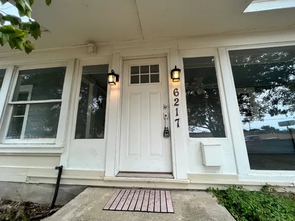 6217 Calmont Ave, Fort Worth, TX 76116