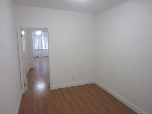 Rented by Capri Jet Realty Corp | media 3