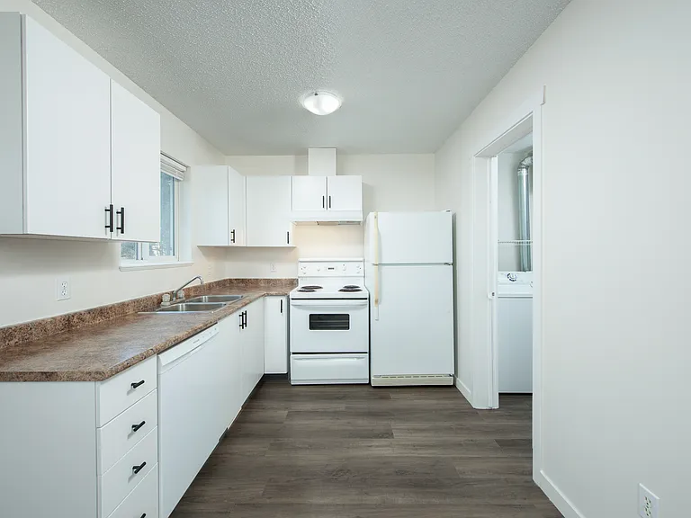 610 King St — Photo 16