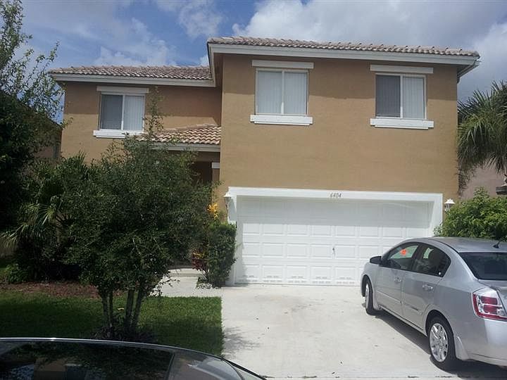 1st image of 6404 Willoughby Cir