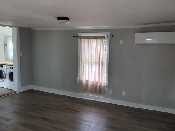 19 Prospect St, Deep River, CT 06417