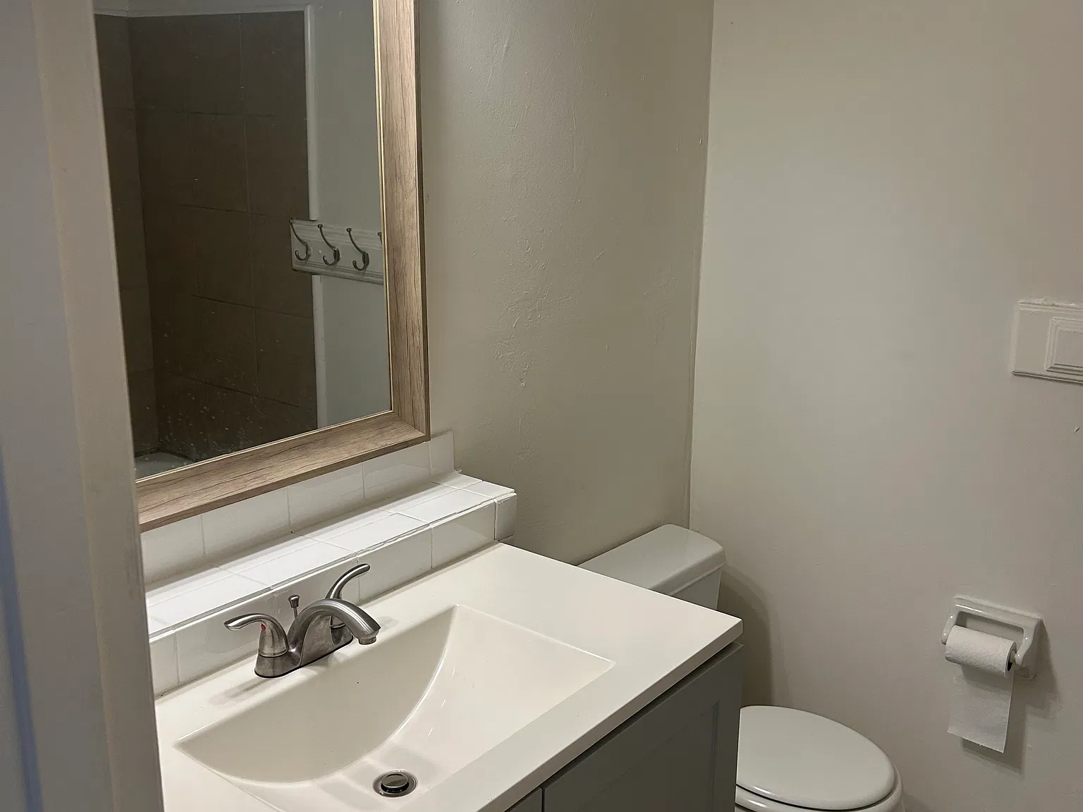 2 bed, 1.5 bath, 800 sqft, $1,200 — Photo 3