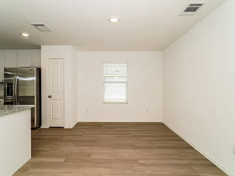 435 Filibusters Trl — Photo 6