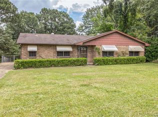 6720 Spring Valley Dr, Elmore, AL 36025