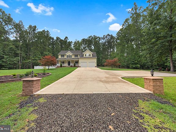 2nd image of 8625 Brentwood Ridge Dr