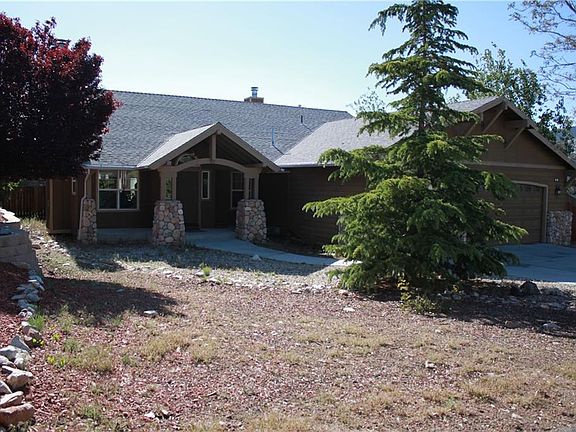 3rd image of 241 Pine Ln