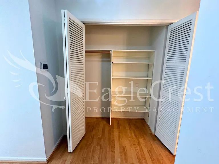 364 Catherine St #M1 — Photo 28