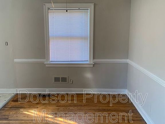 2nd image of 2311 Carlisle Ave