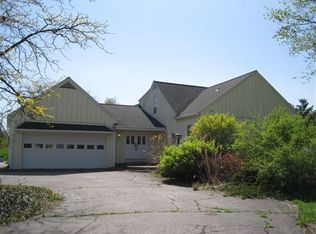 8633 Illinois Rd, Fort Wayne, IN 46804