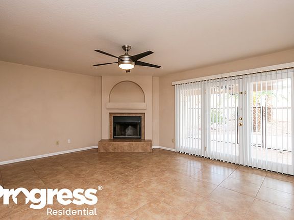 4th image of 3426 E Woodland Dr