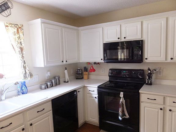 5th image of 15014 Jerpoint Abby Dr