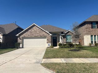 10318 Muir Bend Dr, Iowa Colony, TX 77583