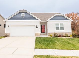 1421 Fairwood Dr, Belleville, IL 62220
