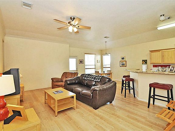 4th image of 6442 Richland Hills Dr