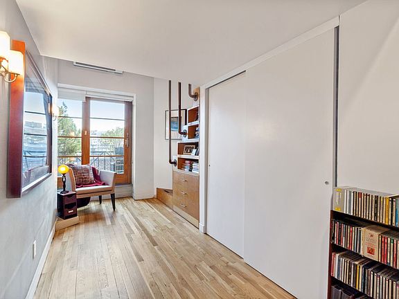 5th image of 240 W 23rd St APT 7C