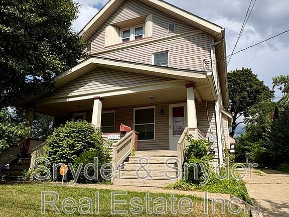 2nd image of 2307 & 2309 SW 22nd St SW