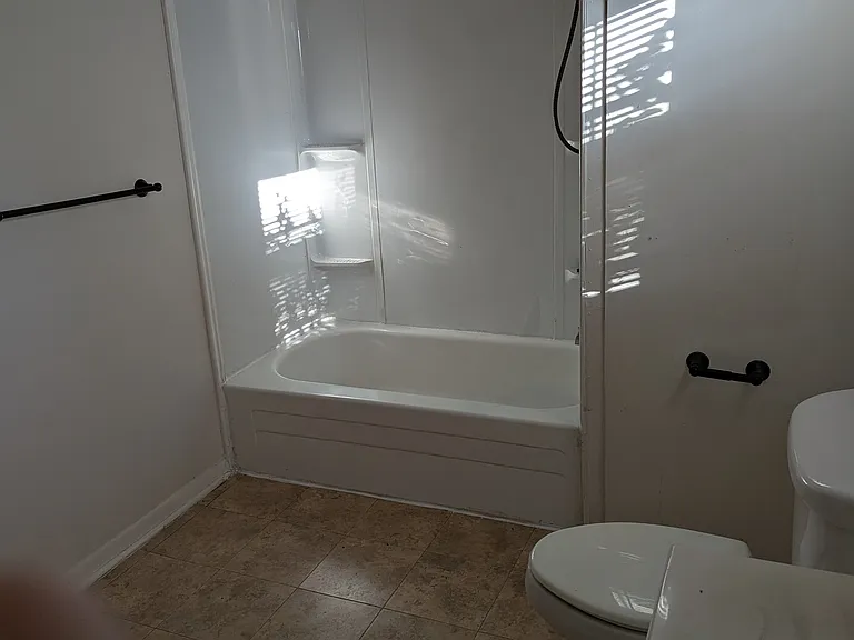 1116 Lake Maurer Rd — Photo 9