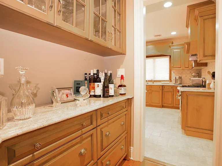 146 Palisade Ave — Photo 11