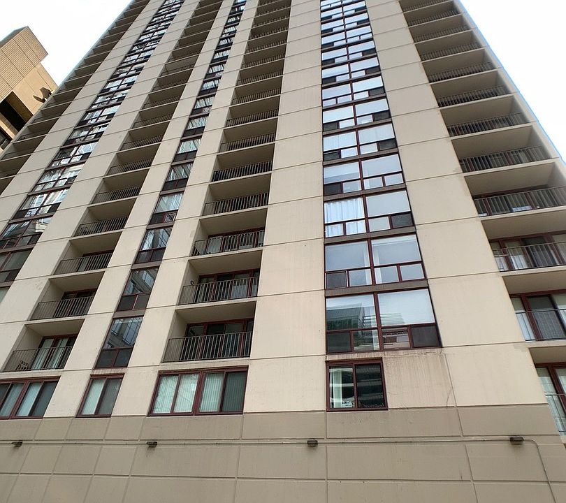 1st image of 200 N Dearborn St Unit 1002