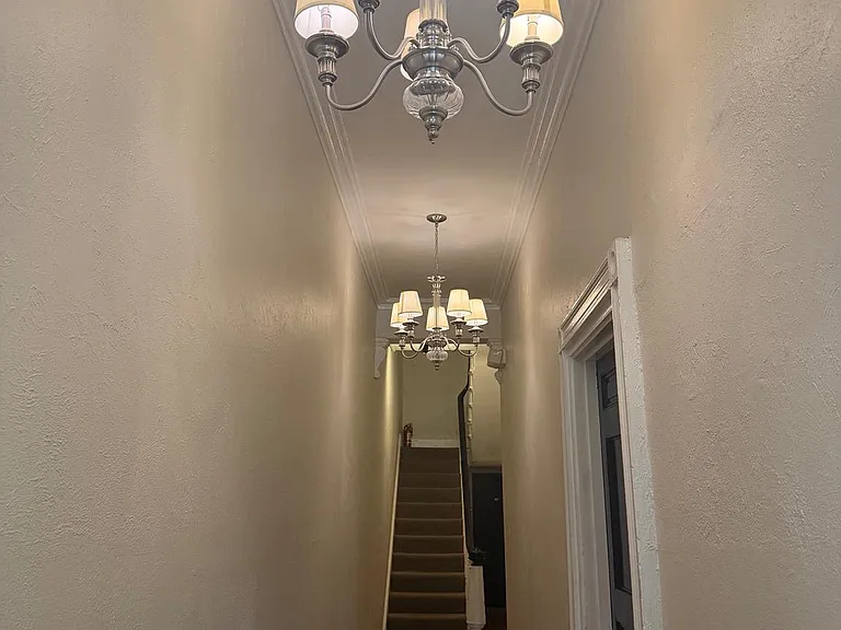 1227 Spruce St #2R — Photo 8