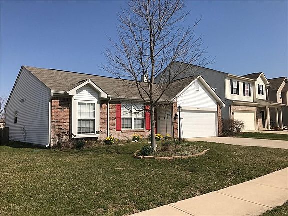 2nd image of 8032 Twin River Dr