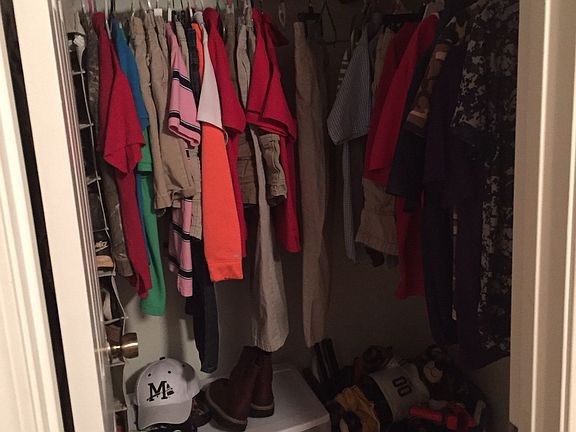 Walk in closet 