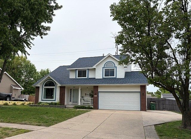 1st image of 2723 Country Side Dr