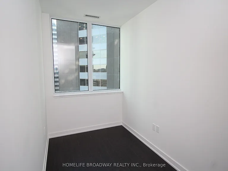 238 Simcoe St #1204 — Photo 8