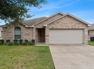 327 Swenson Dr, Hutto, TX 78634