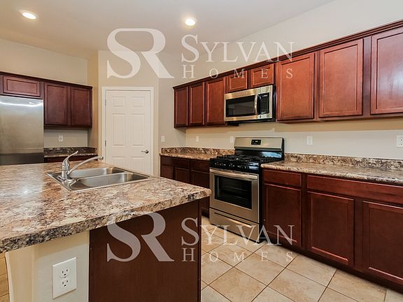 5th image of 5015 S River Run Dr