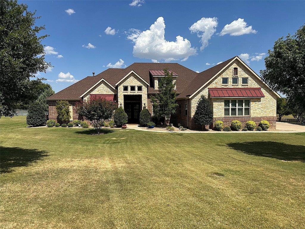 185 Pinnacle Peak Ln