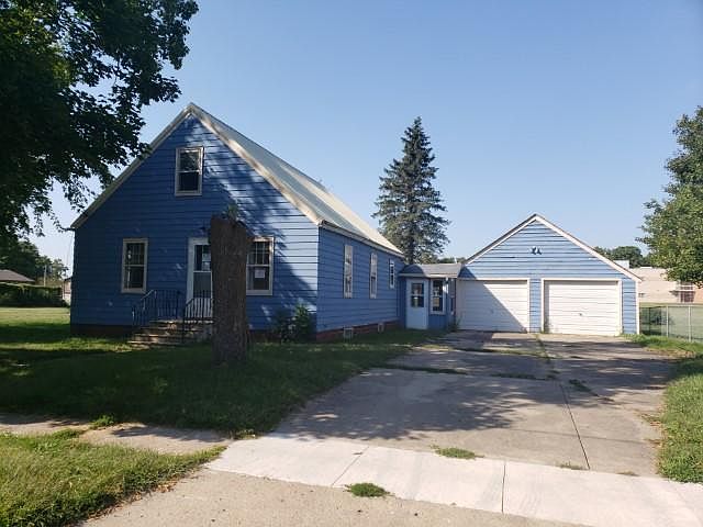 1st image of 1409 3rd Ave S