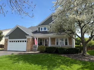793 Oakmeadow Ct, Grayslake, IL 60030