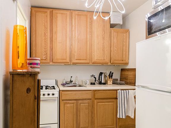 4th image of 317 W 104th St APT 1F